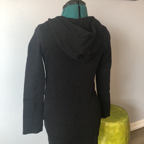 Mondor Black tunic style hoodie top - Picture 3 of 13